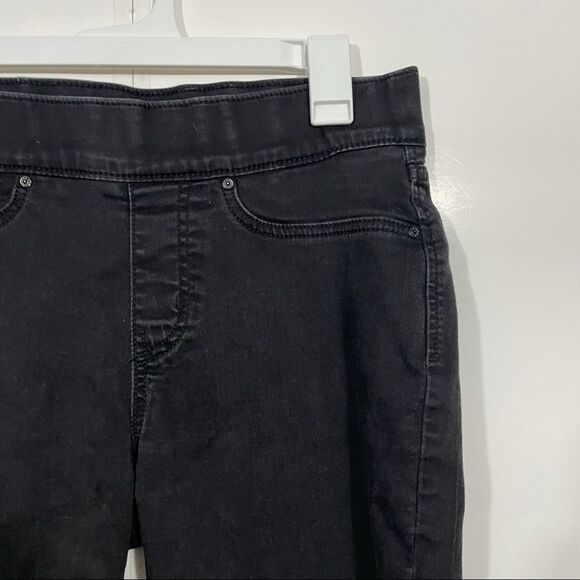 Levi’s Mid Rise Black Pull On Skinny Jeans - Picture 3 of 5